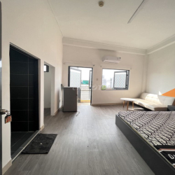 phòng studio, ban công lớn, full nt, khoá vân tay