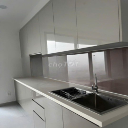 Cho thuê căn sân vườn MT Eastmark City, 99m2 bao PQL 4PN, 3WC