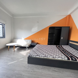 phòng studio, ban công lớn, full nt, khoá vân tay