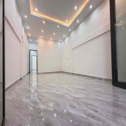 CHO THUÊ NHÀ MẶT TIỀN CHỢ TÂN MỸ, TRỆT LẦU, 4x20M, 25 TRIỆU/ THÁNG