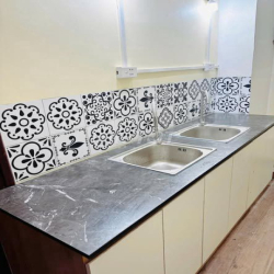 Phòng Tầng 3 vệ sinh khép kín, đủ nội thất Ngõ 426/48 Đường Láng, Đống