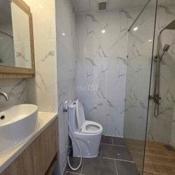 Căn hộ cao cấp gần sân bay nội thất đầy đủ vào ổ ngay