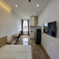 Căn hộ cao cấp gần sân bay nội thất đầy đủ vào ổ ngay