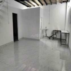 Cho thuê nhà hẻm xe hơi, Lê Văn Lương, Phước Kiển