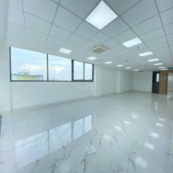 Chính chủ VP 90m2 - chỉ 20tr+ - Hoà Hưng Q10 - ban công rộng thoáng