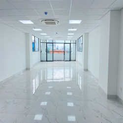 Chính chủ VP 90m2 - chỉ 20tr+ - Hoà Hưng Q10 - ban công rộng thoáng