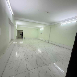 2 căn nhà MT Bạch Mã - Cửu Long Quận 10  ( DT: 4,5x26 )