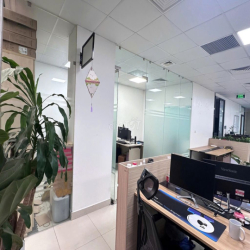 Cho thuê văn phòng Duy Tân - Cầu Giấy, DT 162m Chia  vách kính 3Phòng 