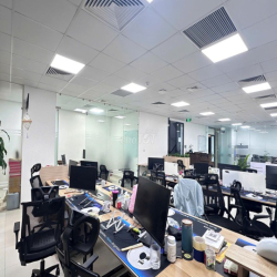 Cho thuê văn phòng Duy Tân - Cầu Giấy, DT 162m Chia  vách kính 3Phòng 