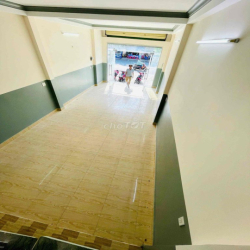 Cho Thuê Mặt Bằng Kinh Doanh - 1 Trệt - 1 Lầu - Diện Tích Lớn - Quận 6