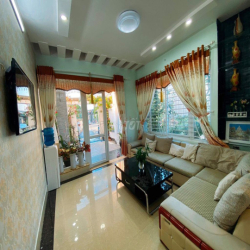 Cho thuê nhà 3 tầng 02/Kiệt 18 Hoàng Quốc Việt (Trường Chinh) Huế