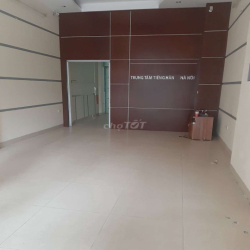 Cho thuê nhà phân lô phố Trần Quốc Hoàn -  60m2 x 5 tầng,  25 triệu/th