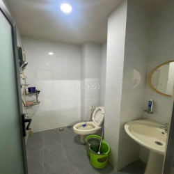 Nhà nguyên căn, 5m ra mặt tiền Bà Hạt tiện kinh doanh Online