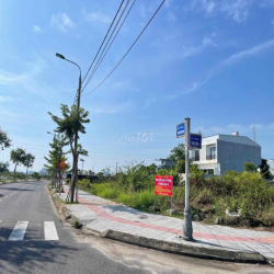 Cho thuê Cặp Đất rộng 600m đất View Sông MT đường Nguyễn Đình Thi  HX