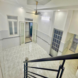 Chính chủ cho thuê nhà nguyên căn Tân Bình 100m2 sử dụng 11,9 tr/thg
