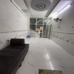 Cho thuê nhà riêng 1 trệt, 2 lầu, sân thượng, Nhơn Đức, Nhà Bè, HCM