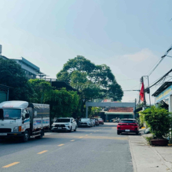 Cho Thuê Lô Góc Quán Cafe có sẳn nhà trệt 2 lầu 3 PN chợ Phú mỹ