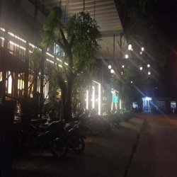 Cho Thuê Lô Góc Quán Cafe có sẳn nhà trệt 2 lầu 3 PN chợ Phú mỹ