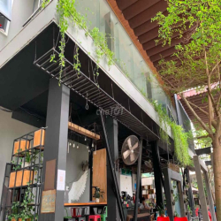 Cho Thuê Lô Góc Quán Cafe có sẳn nhà trệt 2 lầu 3 PN chợ Phú mỹ