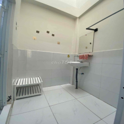 CHO THUÊ PHÒNG TRỌ SẴN NỘI THẤT HẺM 278 TẦM VU GIÁ 2.6TR/THÁNG