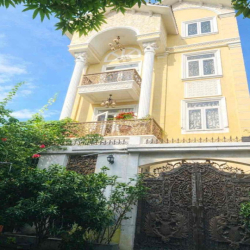 BIỆT THỰ ( 8 X 20M ) - TRỆT 3 LẦU - NGAY XLHN - CẦU RẠCH CHIẾC