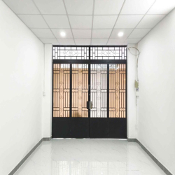 Cho thuê nhà hẻm dht27. 4m x 16m. 1 lầu. 3pn. 2wc. giá 8tr