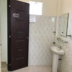 CHO THUÊ NHÀ 2 TẦNG P PHÚ HỮU QUẬN 9 100M2 2PN 8TR