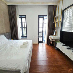 CHO THUÊ BIỆT THỰ HỒ BƠI QUẬN 7, 6 PN, 6WC, FULL NT 65 TRIỆU/ THÁNG