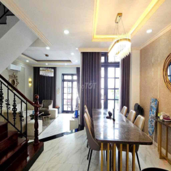 CHO THUÊ BIỆT THỰ HỒ BƠI QUẬN 7, 6 PN, 6WC, FULL NT 65 TRIỆU/ THÁNG