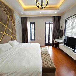 CHO THUÊ BIỆT THỰ HỒ BƠI QUẬN 7, 6 PN, 6WC, FULL NT 65 TRIỆU/ THÁNG