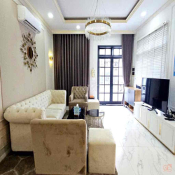 CHO THUÊ BIỆT THỰ HỒ BƠI QUẬN 7, 6 PN, 6WC, FULL NT 65 TRIỆU/ THÁNG