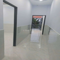 cho thuê nhà 4x20m 1lầu 3pn y hình HXT ngay trường Lê Lai Tây thạnh 