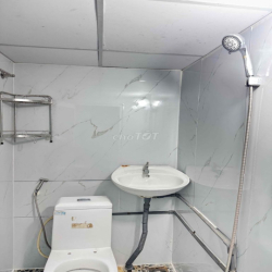 CHO THUÊ NHÀ MẶT TIỀN ĐƯỜNG 10, LINH XUÂN HCM