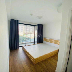 Cho thuê gấp 2PN 2 bancon 13.5tr Dlusso Quận 2, ntcb y hình
