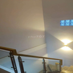 cho thuê nhà 4x20m 1lầu 3pn y hình HXT ngay trường Lê Lai Tây thạnh 