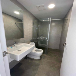 Cho thuê gấp 2PN 2 bancon 13.5tr Dlusso Quận 2, ntcb y hình