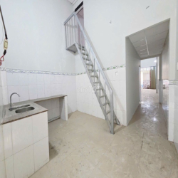 Cho Thuê nhà hẻm 319 Lê trọng tấn  4 x 22 m đúc lửng cực đẹp : 2 Pn 