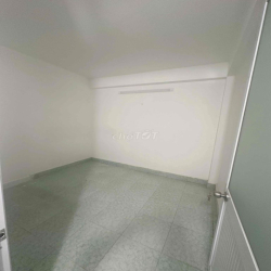 Cho thuê tầng 2 mặt tiền đường Lê Đức Thọ