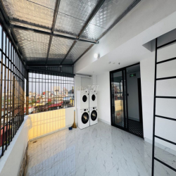 Chính chủ cần cho thuê phòng ccmn tại Võng Thị View hồ Tây