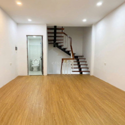 Cho thuê nhà riêng phố Lạc Nghiệp - 25m2 - 2 ngủ