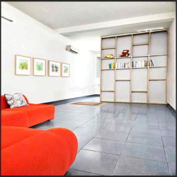 Căn hộ rộng 40m2 có 2 cửa sổ gần khu công nghệ cao