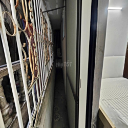 Chính chủ cho thuê căn hộ 23m2, ngõ 432 Đội Cấn - Dọn vào ở luôn được 