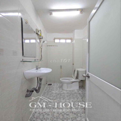 Chính chủ cho thuê căn gác cao 2m 45m2 ban công - máy giặt riêng 5tr