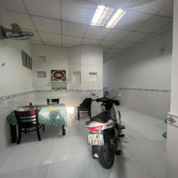 Cho thuê nhà trệt nguyên căn 4x16m 2phòng 1máy lạnh Nguyễn Thông