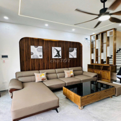 Cho thuê nhà 3 tầng mới FULL nội thất khu sinh thái Hoà Xuân