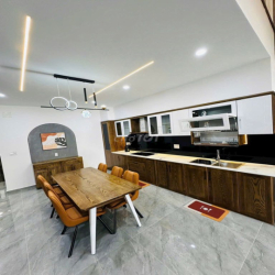 Cho thuê nhà 3 tầng mới FULL nội thất khu sinh thái Hoà Xuân