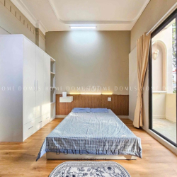 Cho thuê căn 1PN Bancong siêu thoáng mát - Mặt tiền Khánh Hội Quận 4