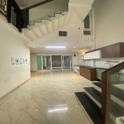 Cho Thuê nhà MT DC 11 phường Tây Thạnh : 4 x 20 Đúc 4 Lầu : 5 PN 