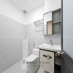 Cho thuê căn 1PN Bancong siêu thoáng mát - Mặt tiền Khánh Hội Quận 4