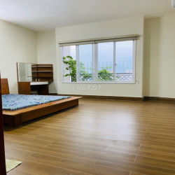 Cho thuê Penhouse 195 m2 Cantral Plaza Phạm Văn Hai